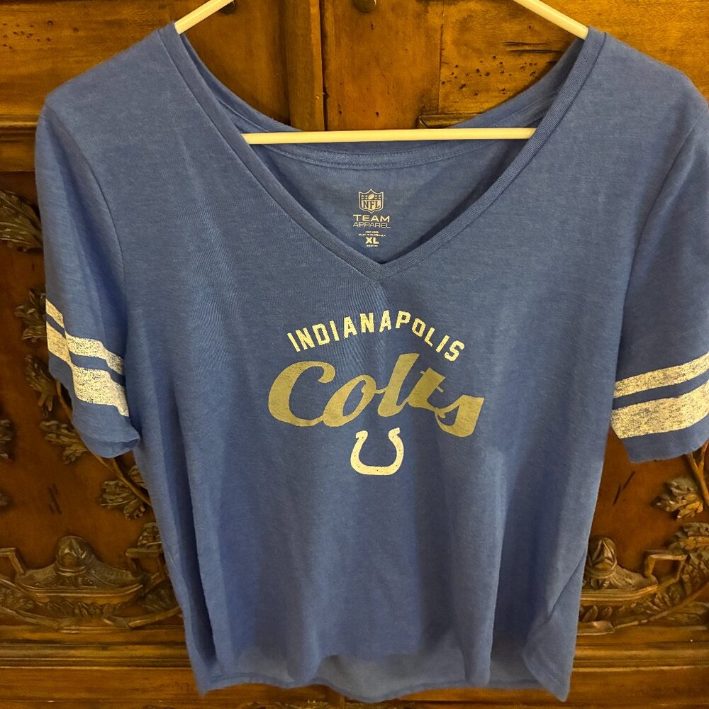 Indianapolis Colts NFL Blue Fitted V-Neck Logo T-Shirt Women's X-Large Football.